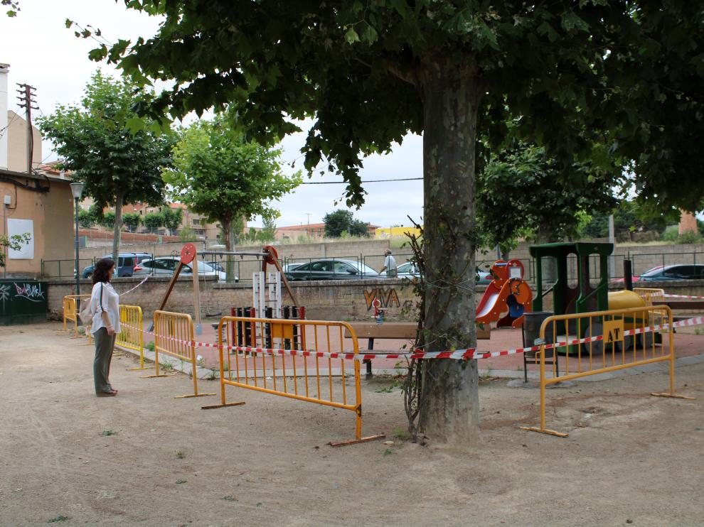 El parque de La Estación está vallado para impedir el acceso del público
