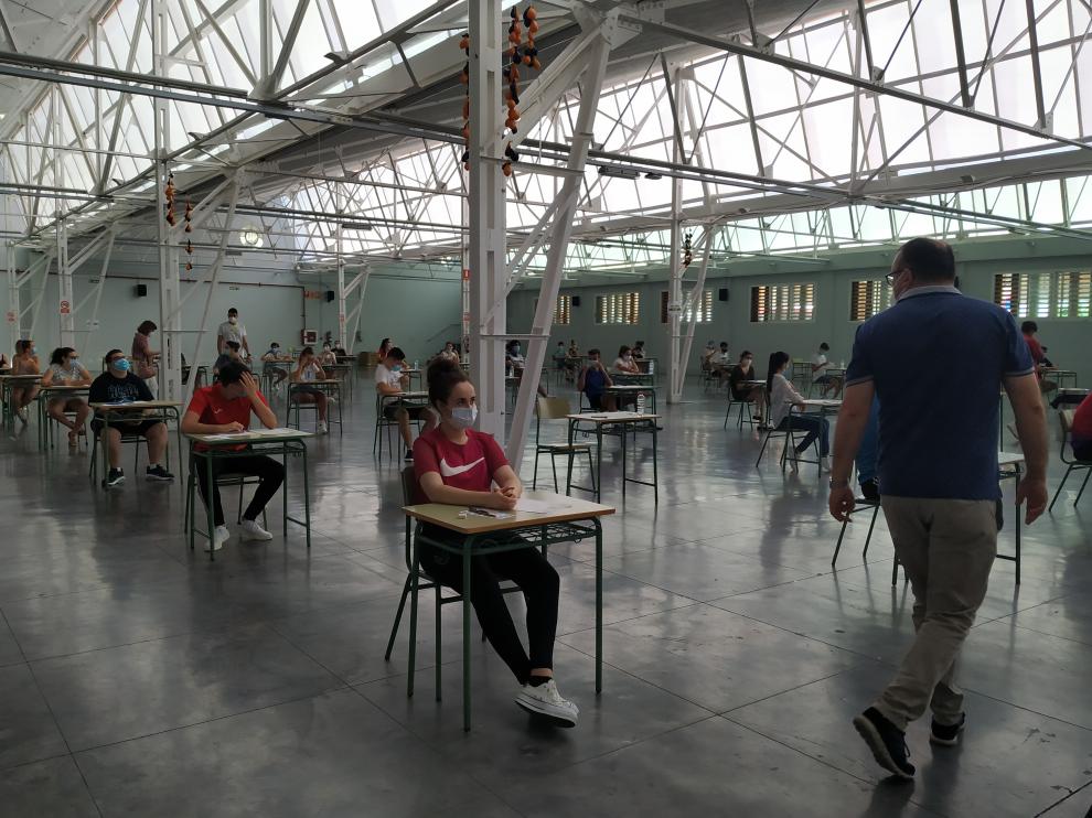 Estudiantes turiasonenses se examinan de la Evau en Tarazona