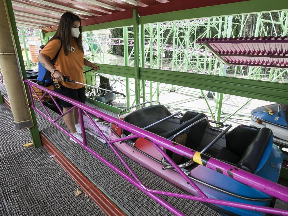 Javier Lambán visita el parque de Atracciones de Zaragoza