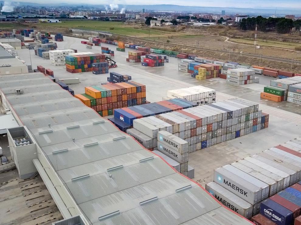 Vista aerea de parte de las instalaciones de la Terminal Marítima de Zaragoza.