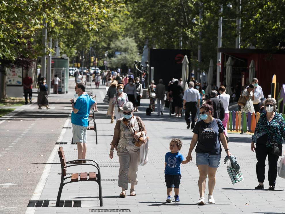 Ambiente en Zaragoza este viernes.