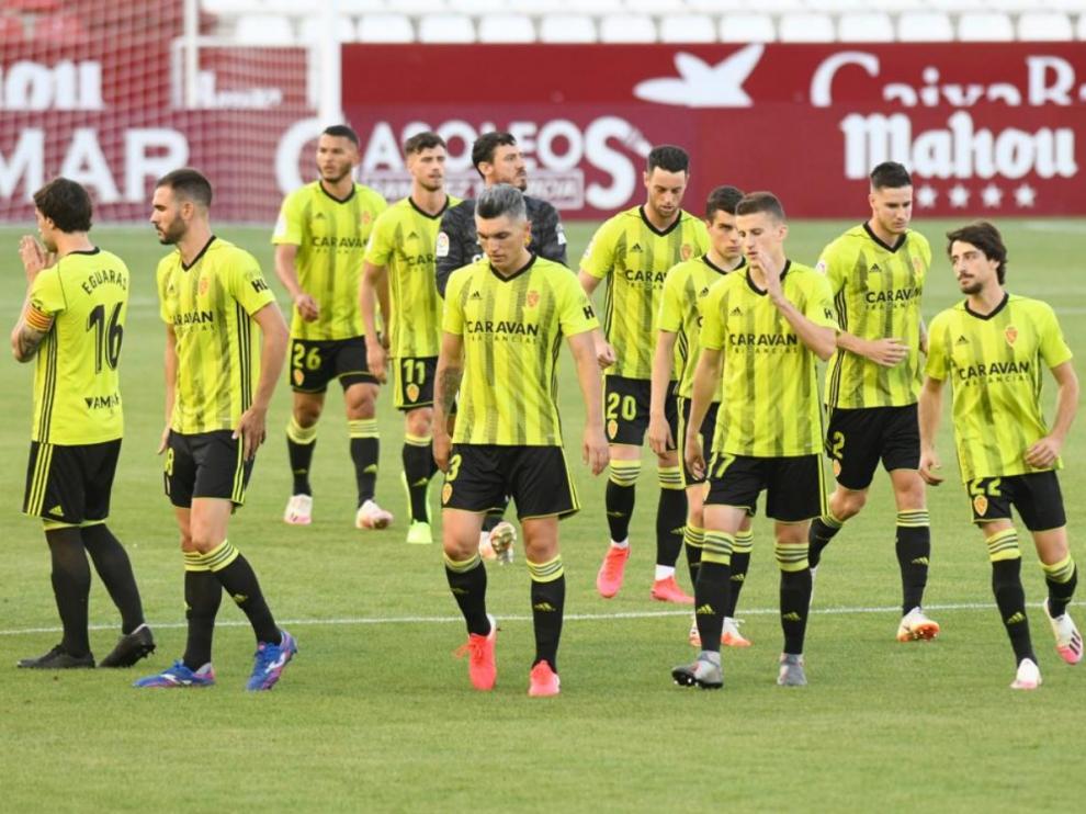 Imágenes del partido disputado este viernes por el Real Zaragoza en el Estadio Carlos Belmonte de Albacete.