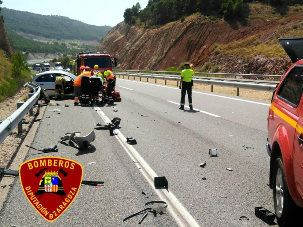 Imagen del accidente de la A-2 a la altura de Bubierca donde un conductor ha resultado herido