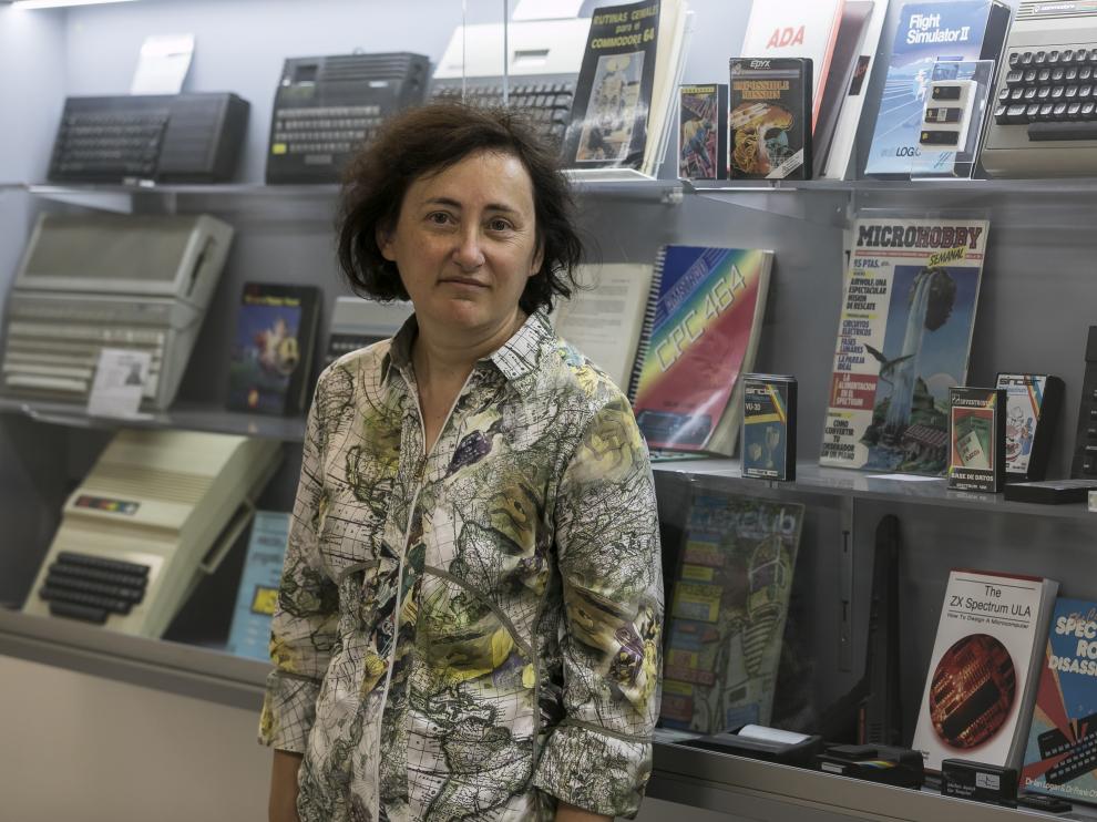 Elvira Mayordomo, en el edificio Ada Byron del Campus Río Ebro