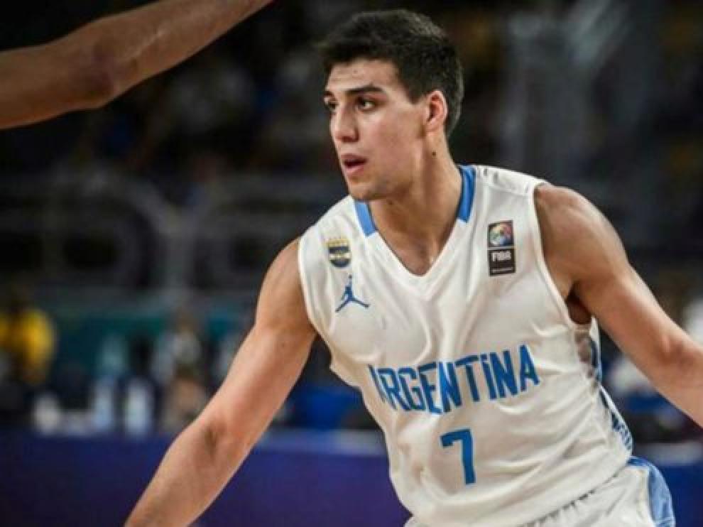Corvalán ha defendido la elástica de Argentina en categorías inferiores.
