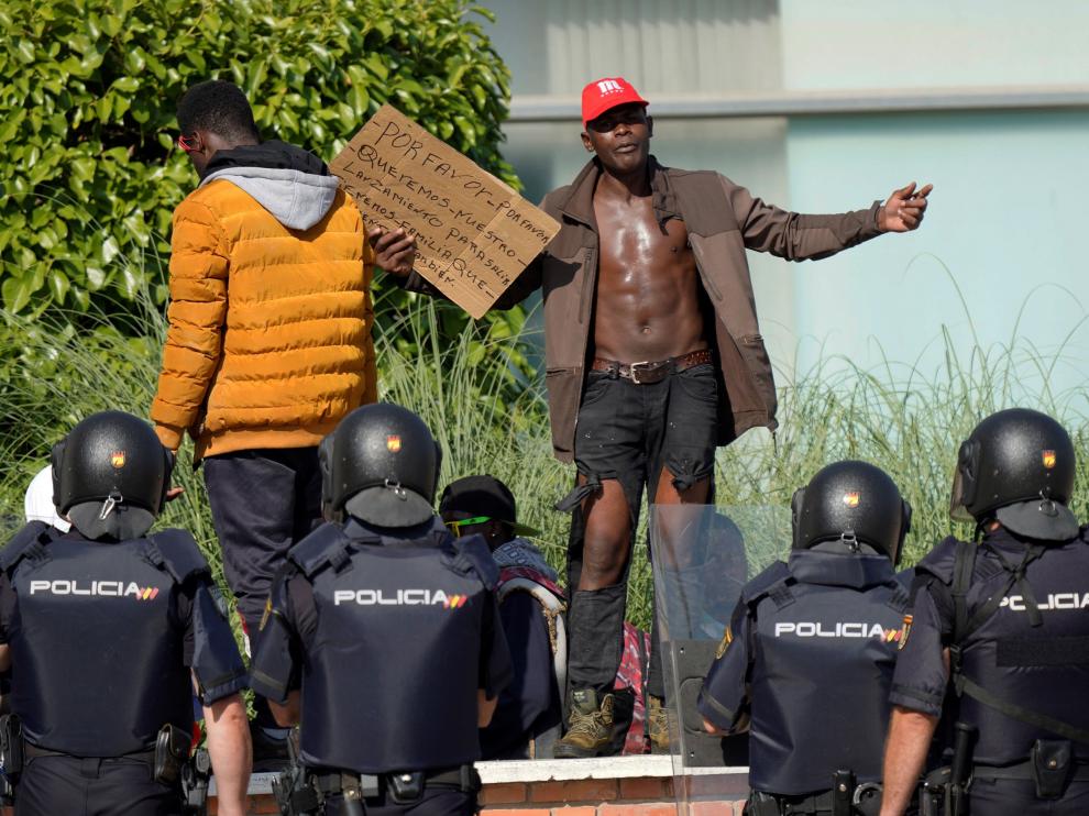 Incidentes tras fugarse varios inmigrantes del confinamiento de Albacete