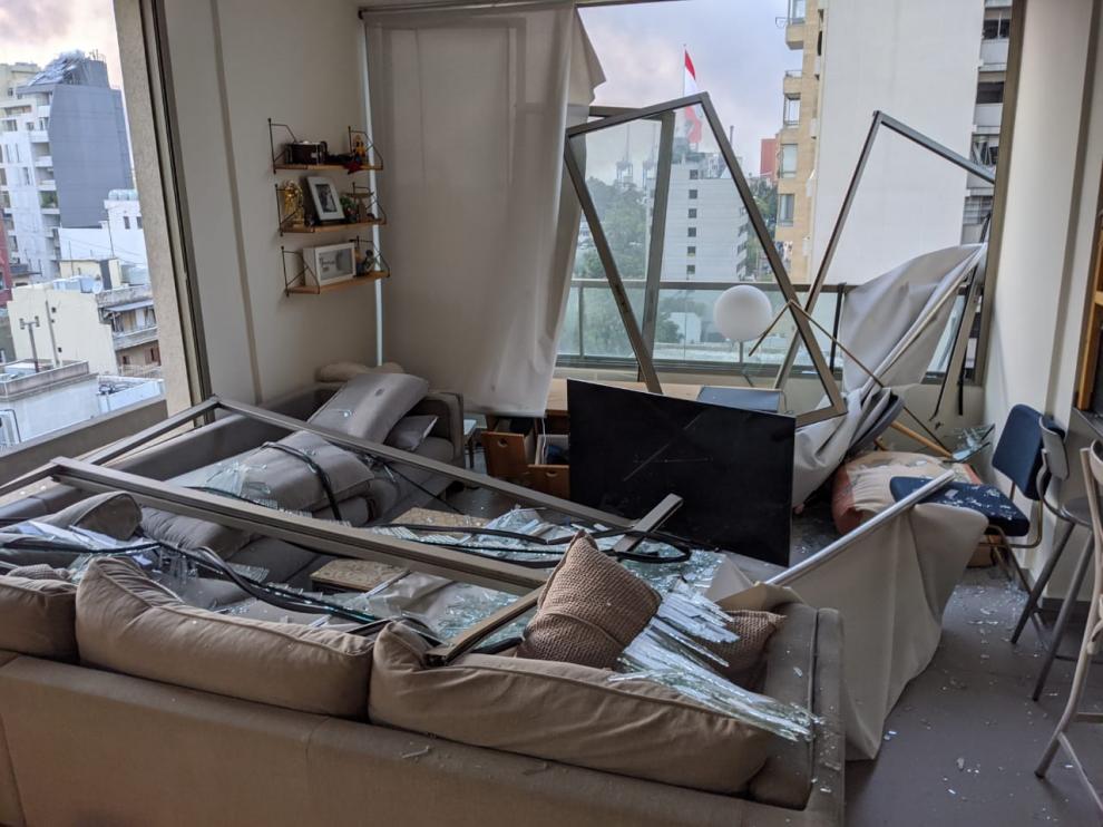 Imagen de cómo quedó una casa tras la explosión en Beirut