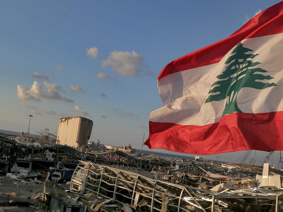 Zona afectada por la explosión en el puerto de Beirut