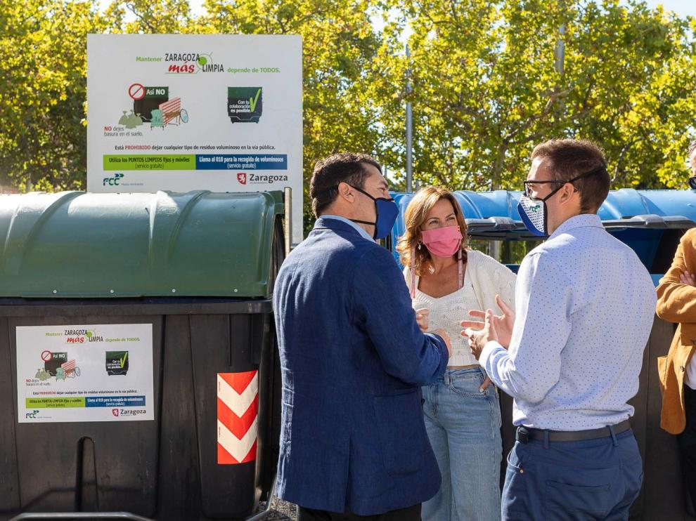 Campaña para frenar la acumulación de basura en los contenedores