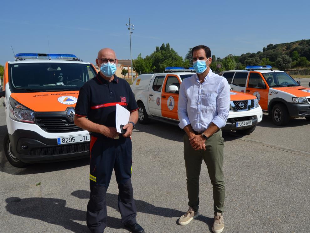 Bernardo Hernández y Daniel Gracia con el nuevo furgón