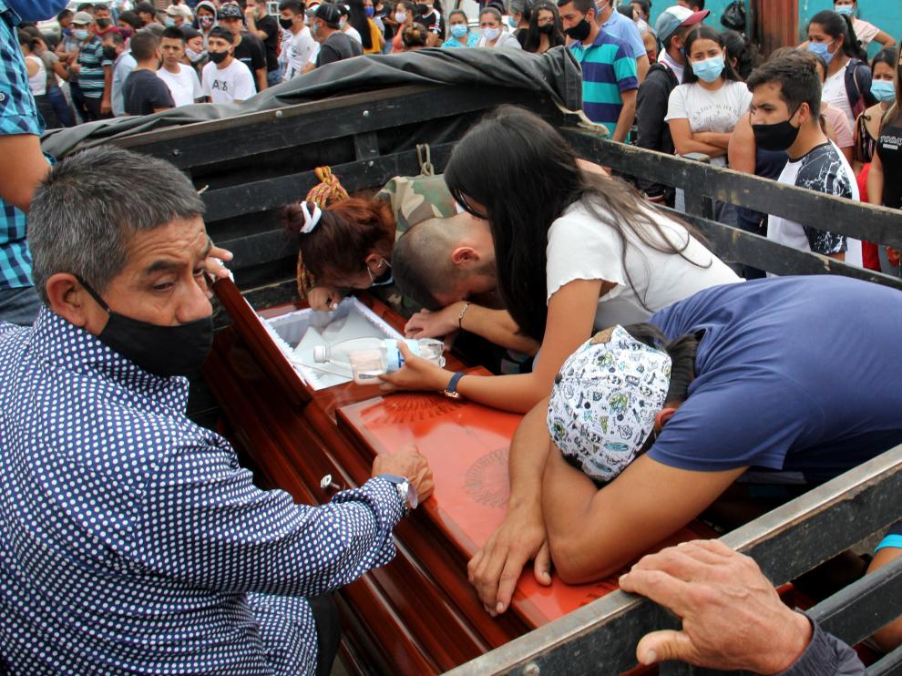 Masacres de jóvenes alarman a una Colombia que sigue en espiral de violencia