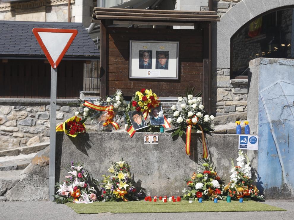 Homenaje a los guardias civiles asesinados por ETA en Sallent de Gállego
