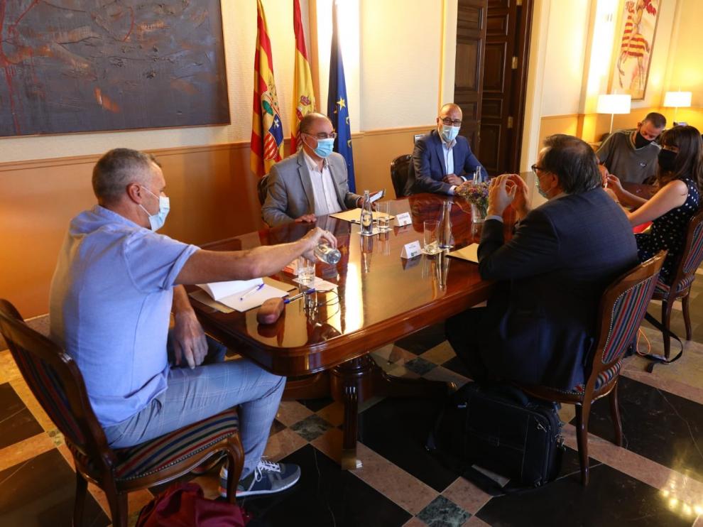 Reunión de Javier Lambán y Felipe Faci con los sindicatos docentes.