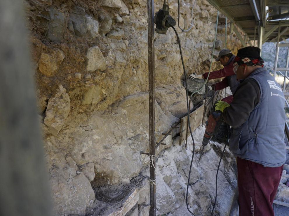 La reconstrucción del tramo de la muralla de Albarracín es una de las tareas que la Fundación quiere recuperar.