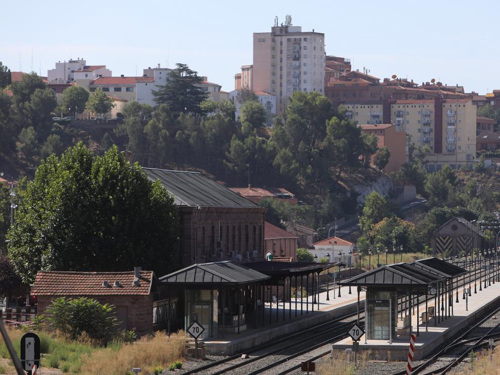 El Ayuntamiento exige que las mercancías del Cantábrico-Mediterráneo no pasen por la estación actual.