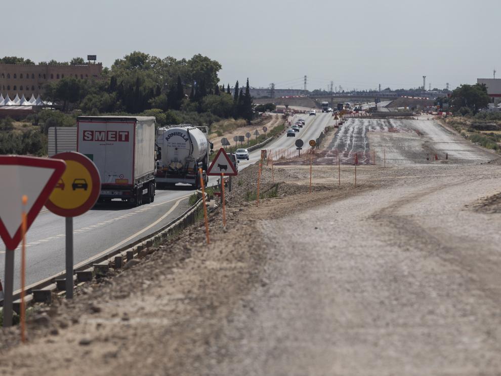 Obras de desdoblamiento de la N-232 en el término de Pedrola.