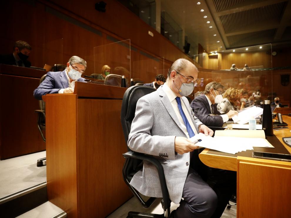 El presidente aragonés, Javier Lambán, antes de comparecer este jueves antes el pleno de las Cortes.