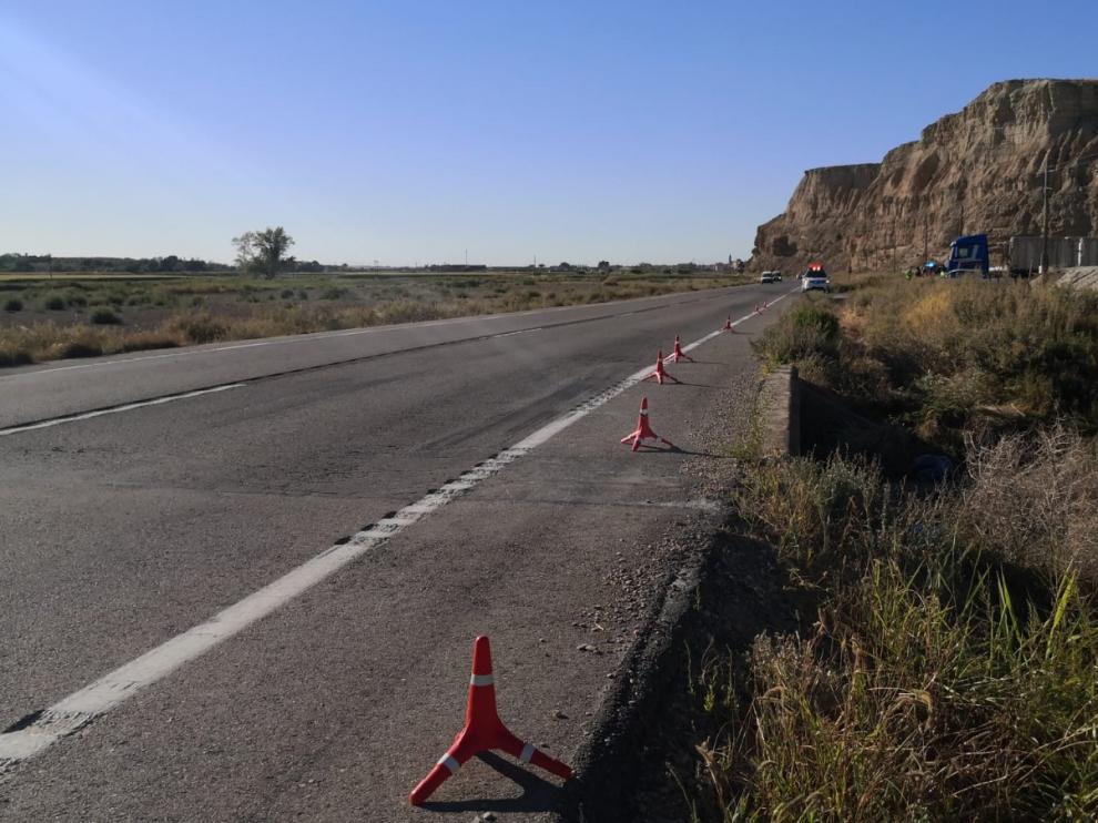 La moto que conducía el fallecido, un vecino de Pinseque de 30 años, se ha salido de la vía en la A-126, dentro del término municipal de Alagón.