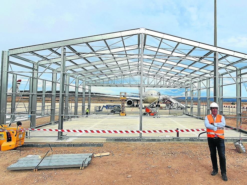 Alejandro Ibrahim, presidente del clúster Aera, ante las obras de ampliación del Aeropuerto de Teruel.