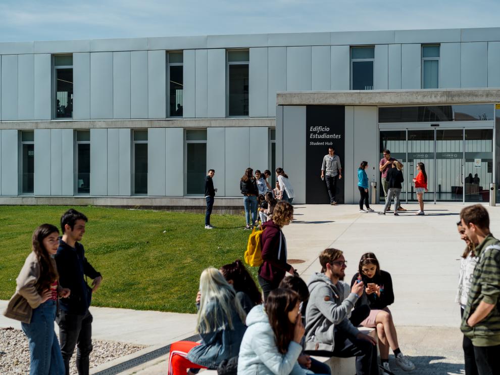 La USJ ofrece servicios para que los alumnosaprovechen al máximo esta etapa.