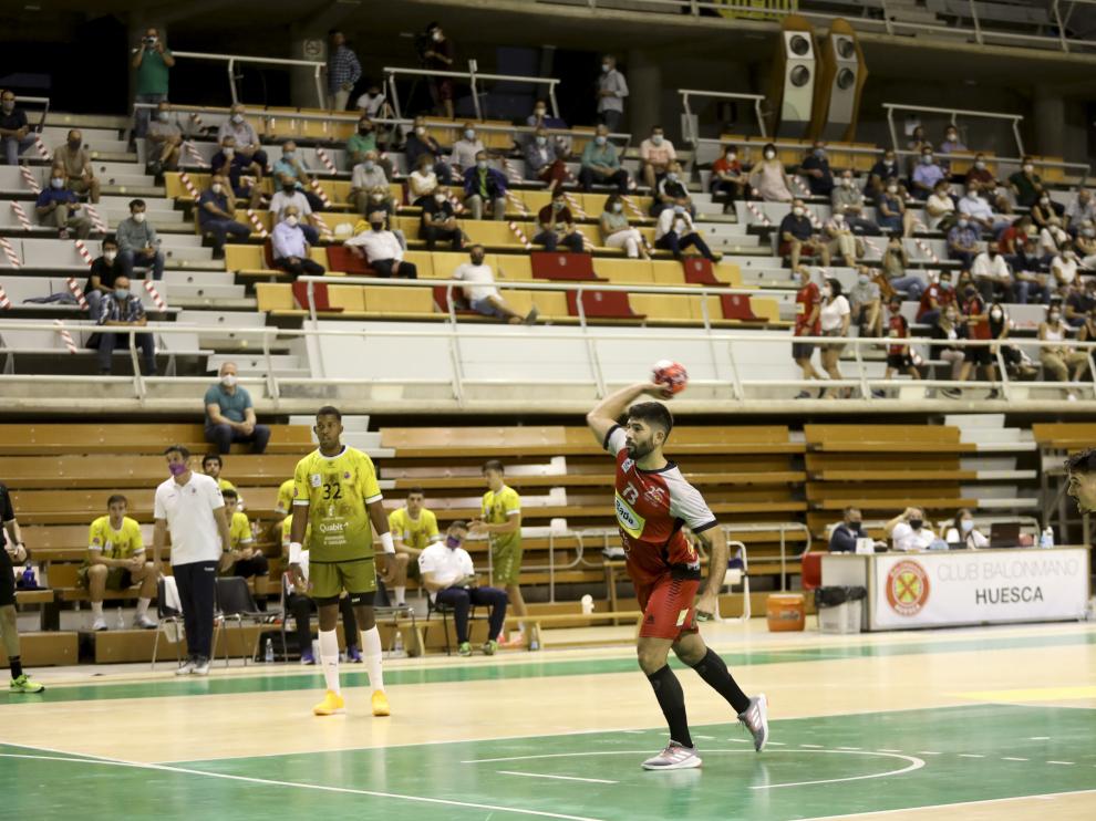 El Palacio de los Deportes albergó a 300 espectadores.
