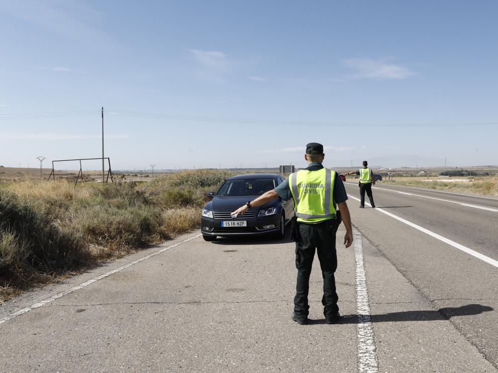 Controles en Ejea de los Caballeros el primer día de confinamiento perimetral.