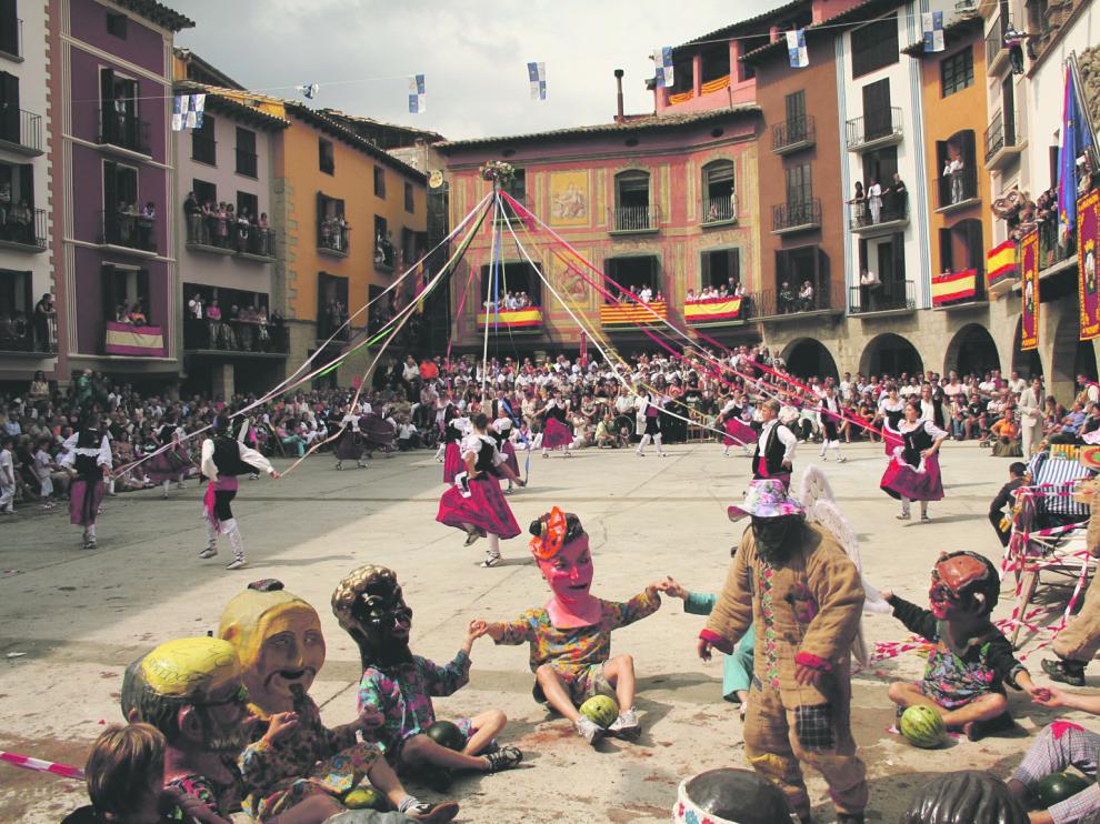 Este año la plaza Mayor de Graus no se llenará, pero habrá representaciones televisadas