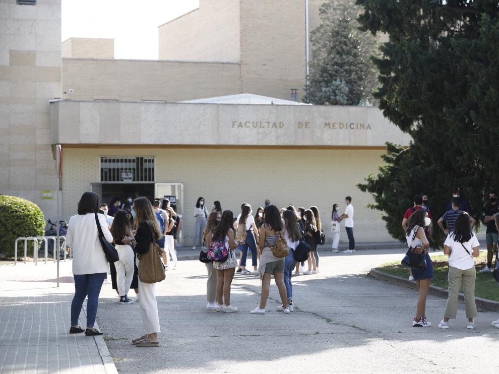 La Universidad de Zaragoza inicia el curso curso 2020-2021, en la imagen la facultad de Medicina