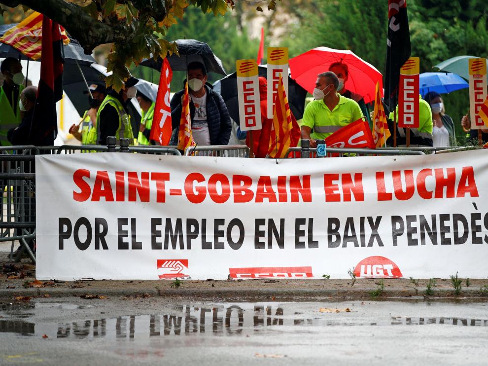 Protesta en Barcelona contra el cierre de la planta tarraconense de Saint-Gobain, el pasado 9 de septiembre.