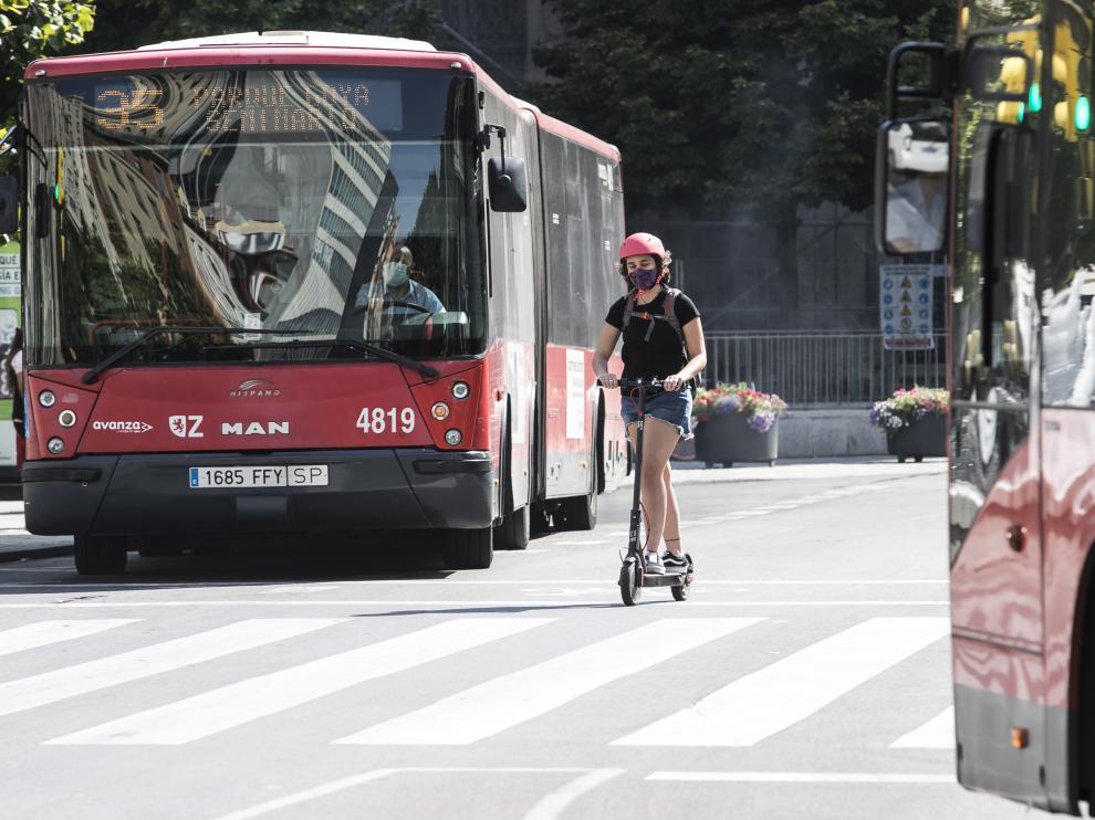 El patinete parece ganar protagonismo en la ciudad, mientras que el transporte público no se recupera del todo.