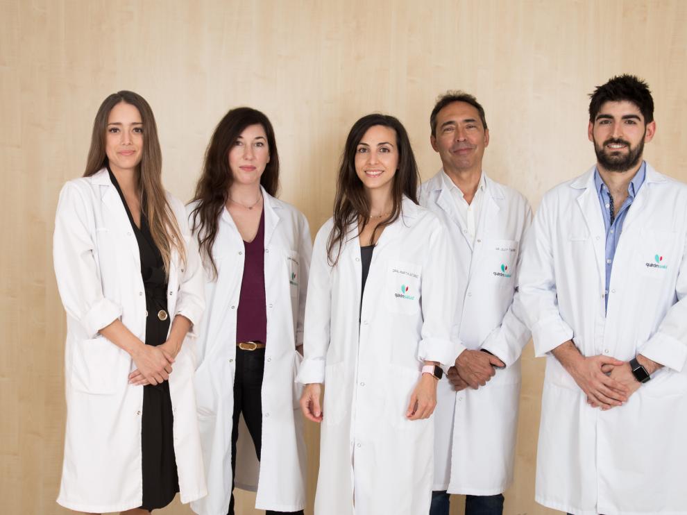 Foto de archivo de los miembros del servicio de Cirugía General de Quirónsalud Zaragoza