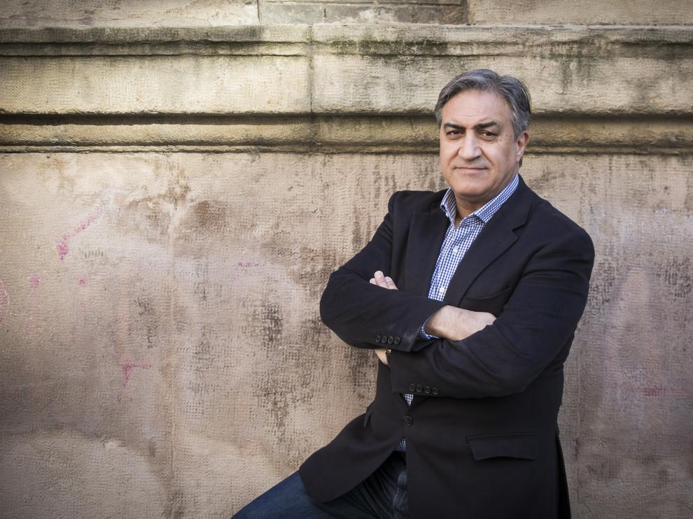 José Luis Corral publica 'Conquistador'.