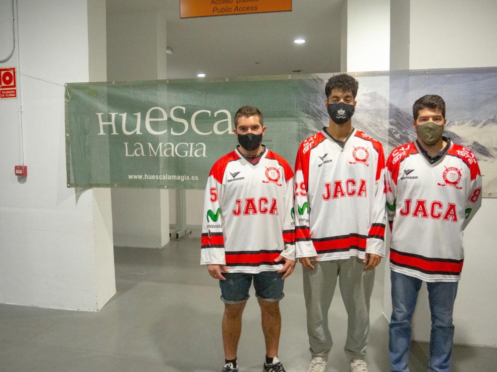 Royo, Barbo y Carbonell, las caras nuevas del CH Jaca.
