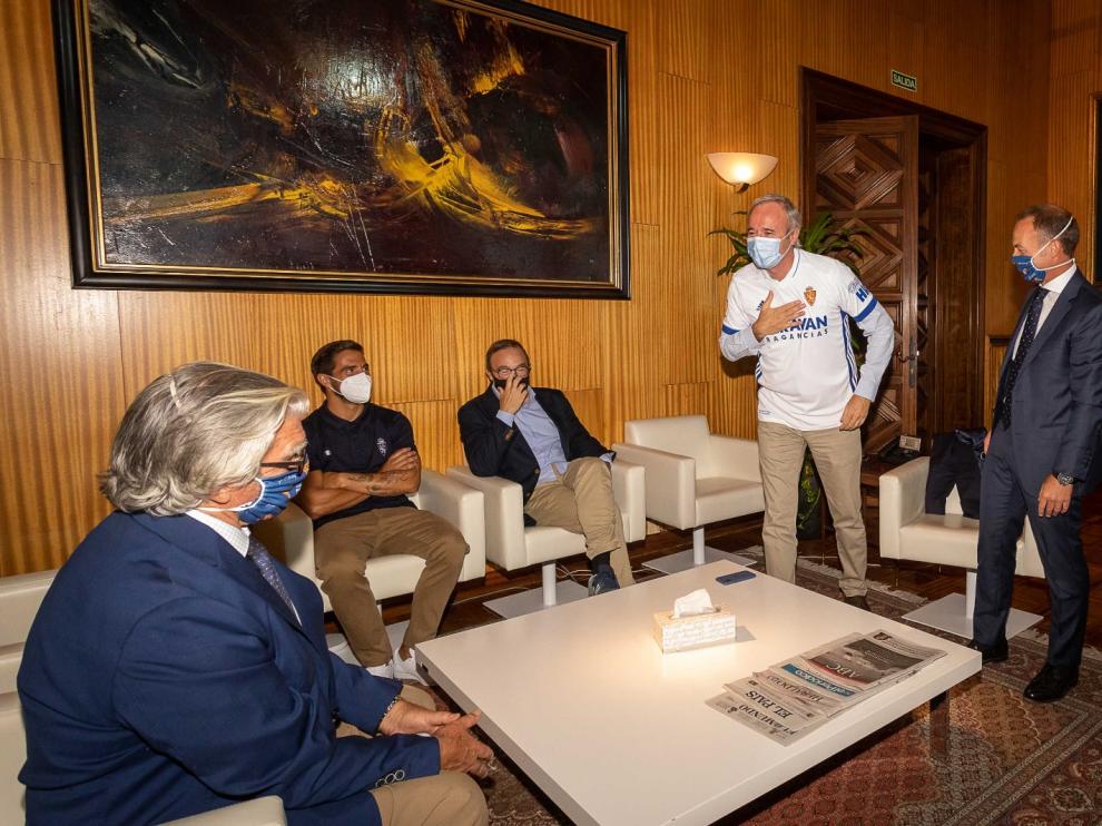 Visita del Real Zaragoza al Ayuntamiento