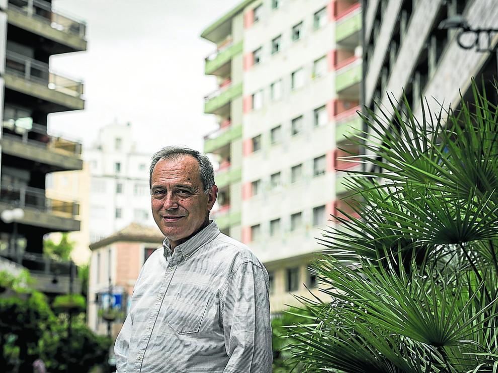 El profesor de Matemáticas José María Sorando publica un nuevo libro.