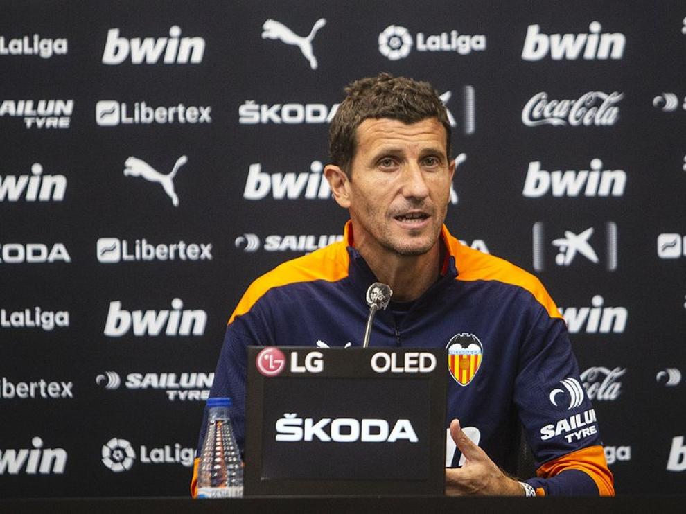 El navarro Javi Gracia dirige esta temporada al Valencia.