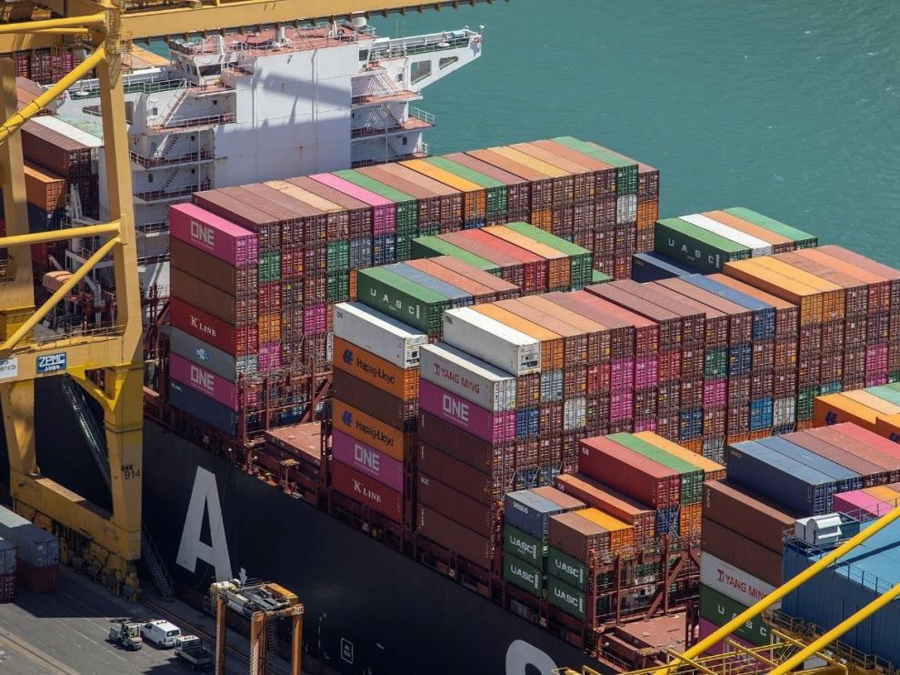 Contenedores listos en el Puerto de Barcelona para ser enviados a países extranjeros.