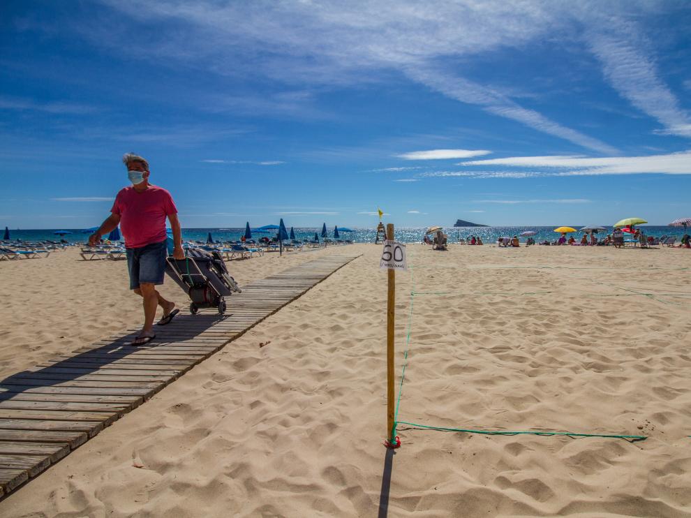Playa de Benidorm en el día Mundial del Turismo.