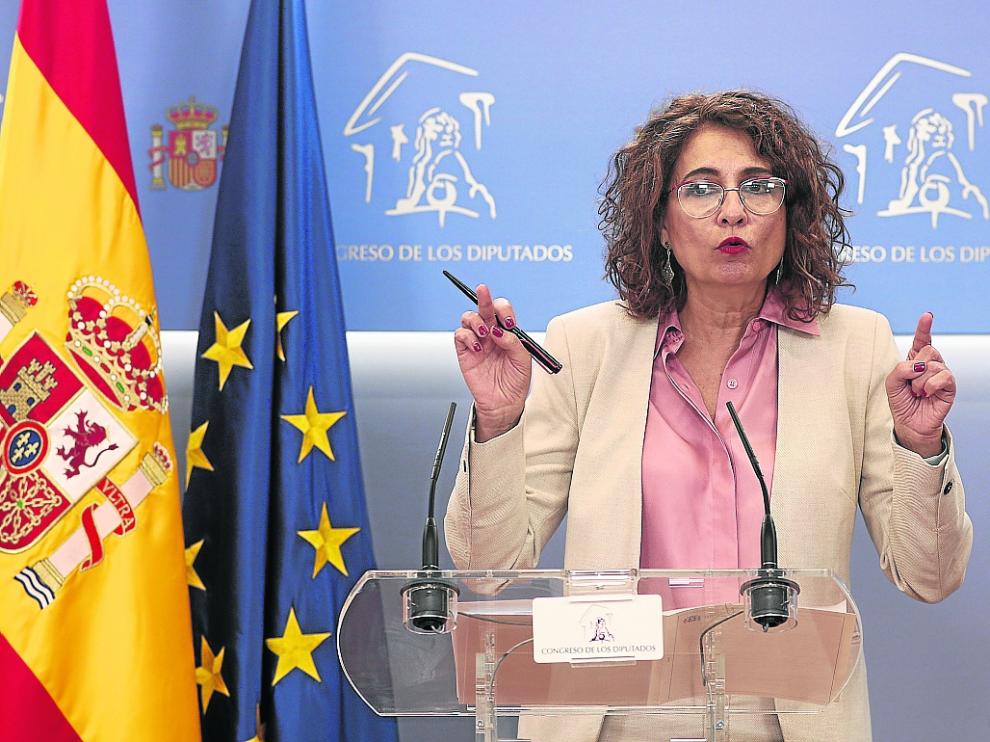 La ministra de Hacienda, María Jesús Montero, en su comparecencia de ayer