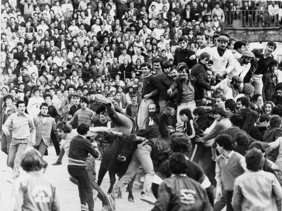 La Misericordia, en una mañana de vaquillas de 1984.