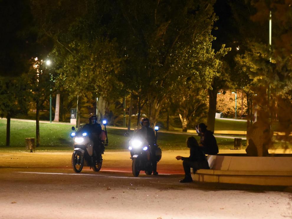 La Policía comenzó a desplegarse anoche en el entorno de la basílica y las riberas del Ebro.