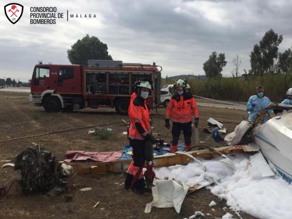 Un muerto y un herido al estrellarse una avioneta en Vélez-Málaga (Málaga)