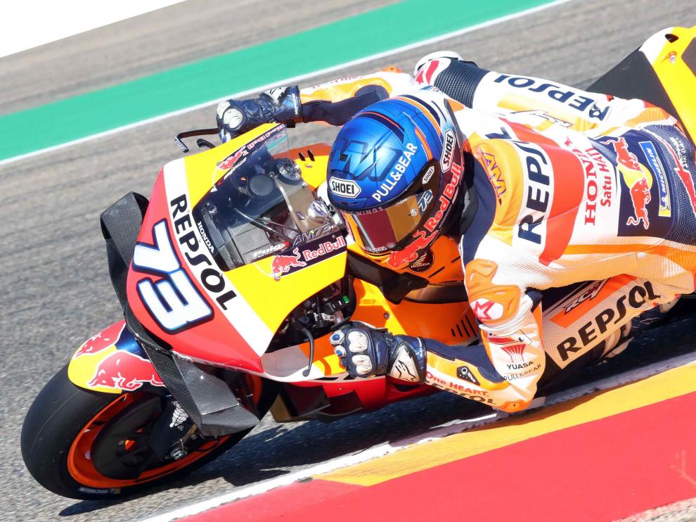 El piloto catalán Álex Márquez (Repsol Honda Team) durante una de las sesiones de entrenamiento del Gran Premio de Aragón de Moto GP celebrada este viernes en el circuito de Motorland