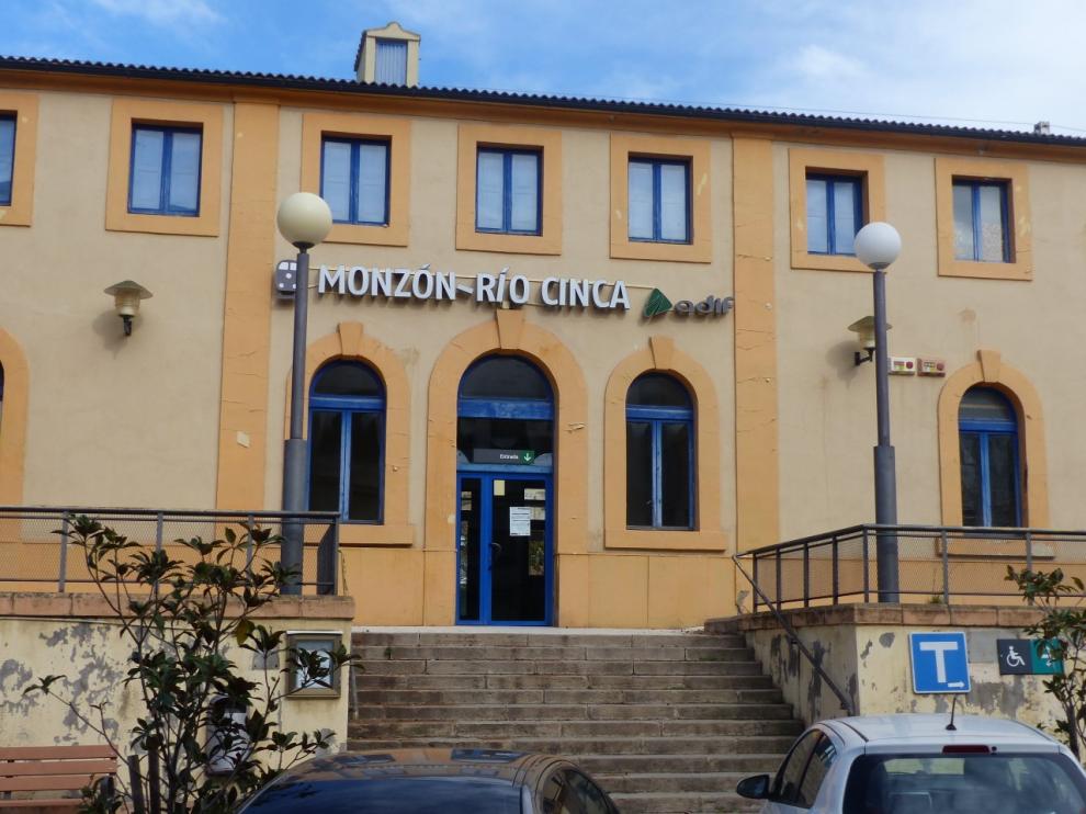 Estación de Renfe en Monzón.