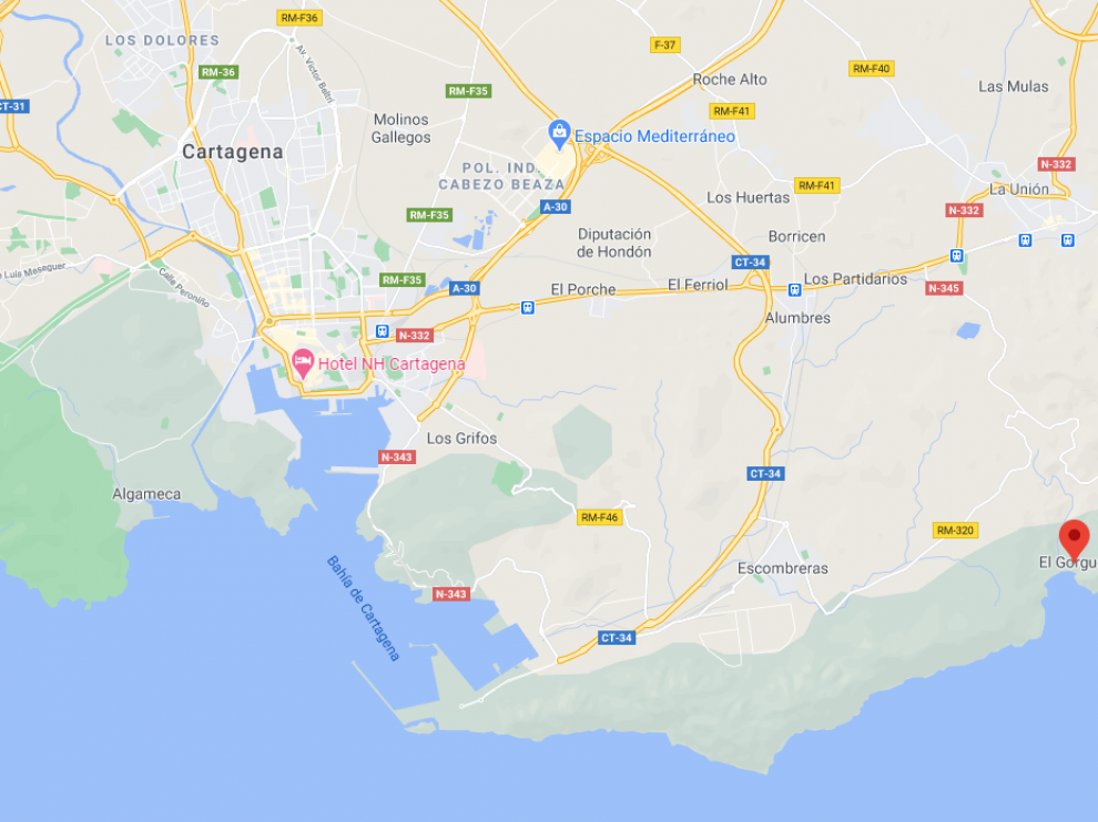 Diez migrantes fueron localizados en la playa del Gorguel, cerca de Cartagena.