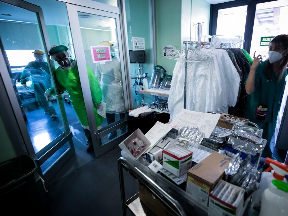 Interior de las unidades de cuidados intensivos del Hospital Clínico de Zaragoza.