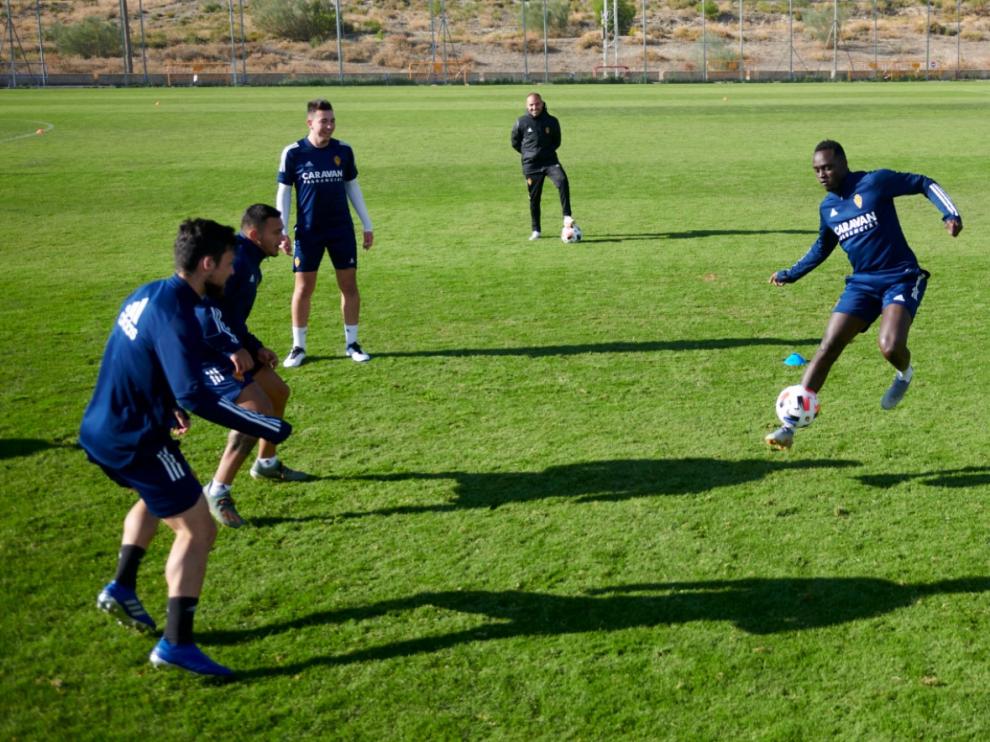 Un momento del entrenamiento del Deportivo Aragón el pasado jueves.