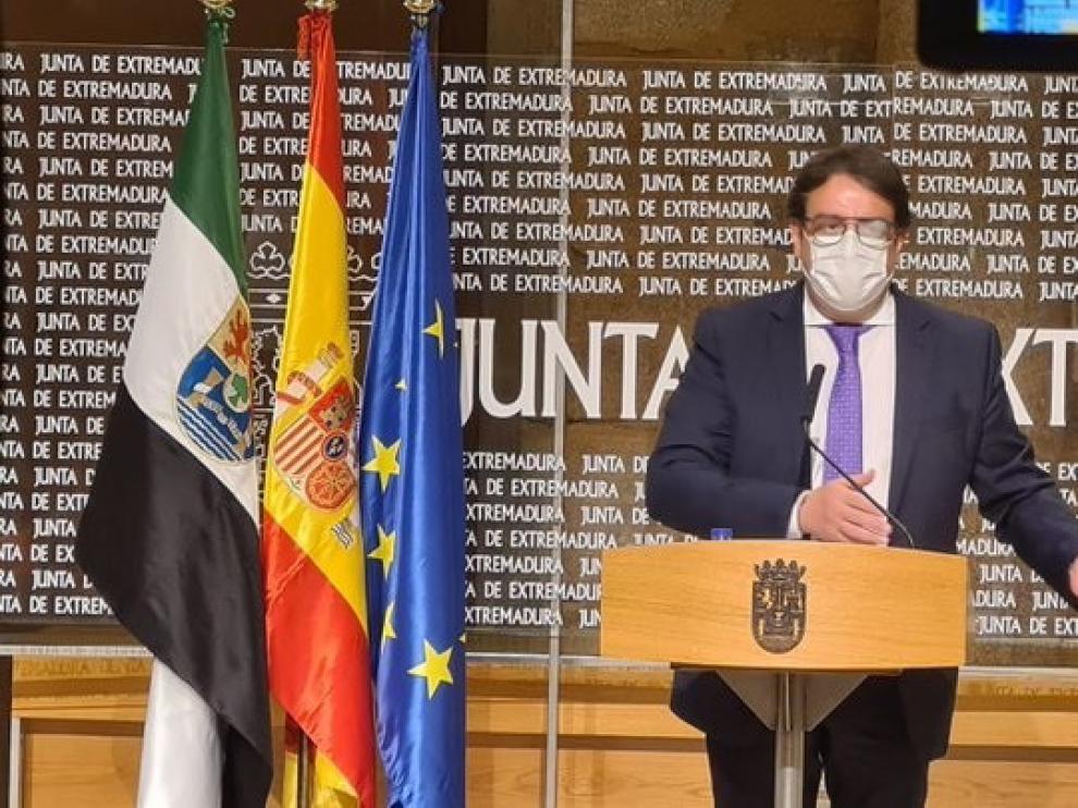 El consejero de Sanidad extremeño, José María Vergeles, en rueda de prensa.