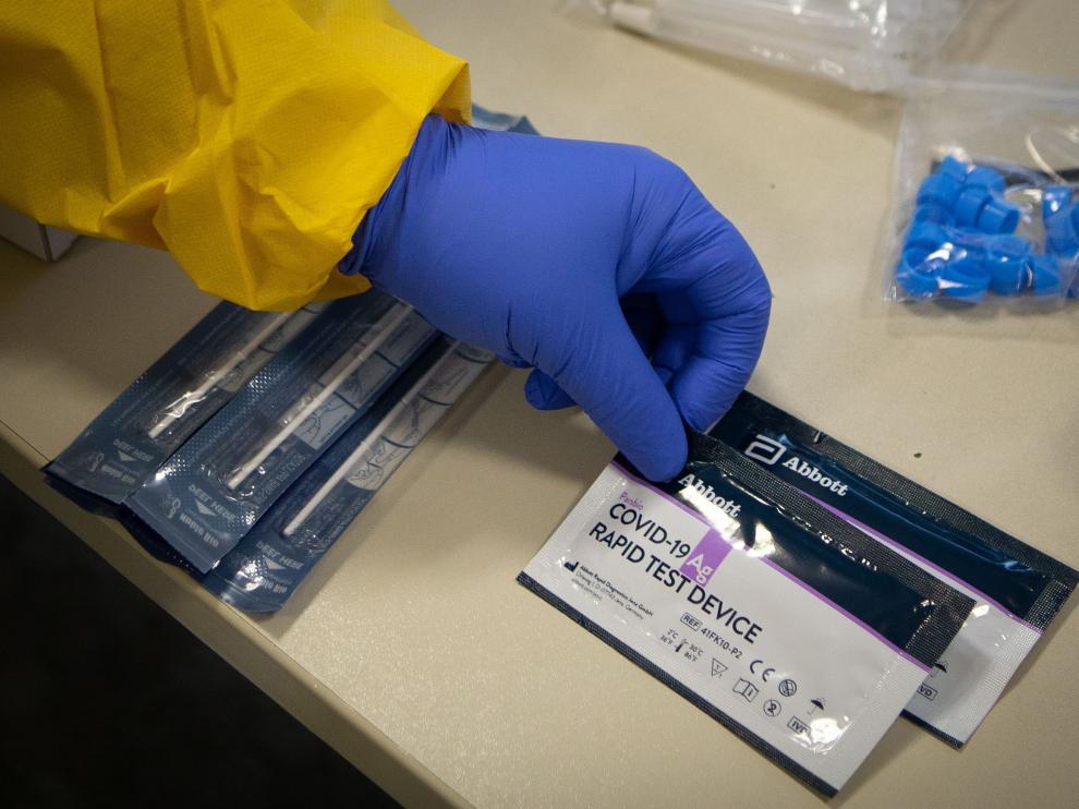 Medio millón de test rápidos de antigénicos covid-19 se comienzan a distribuir en Cataluña