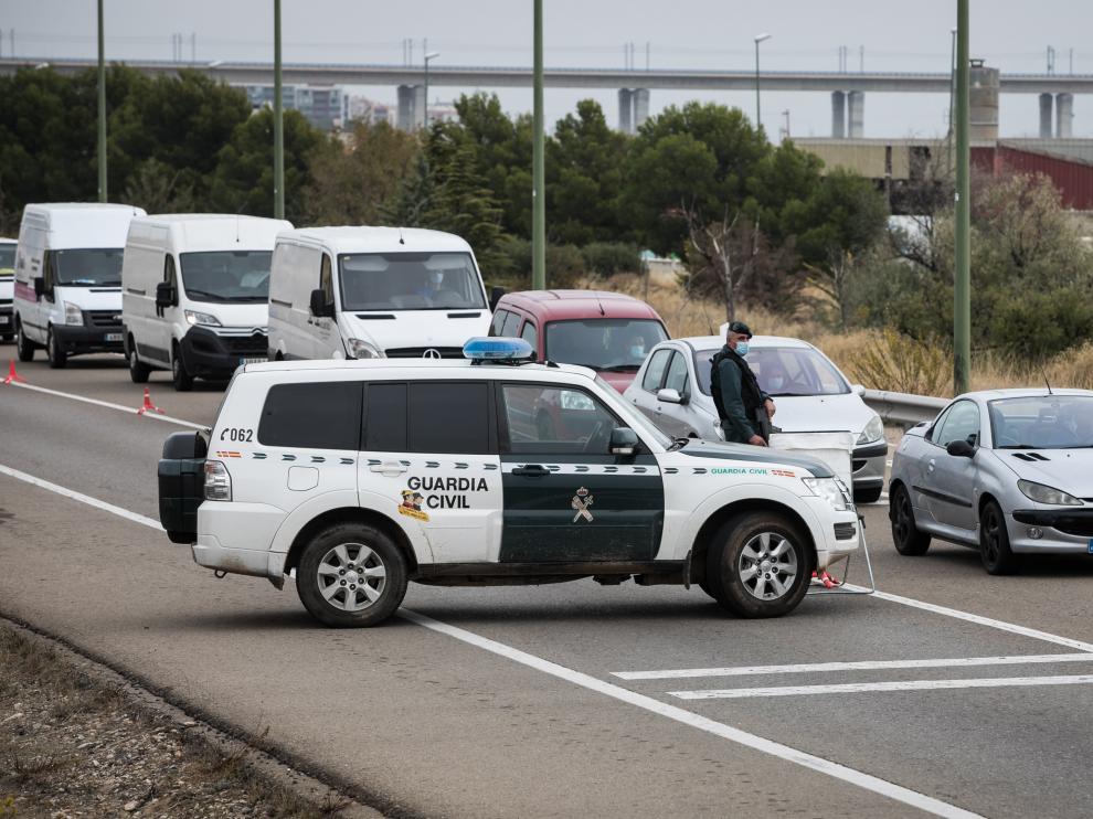 Control de la Guardia Civil este jueves en la N-330.